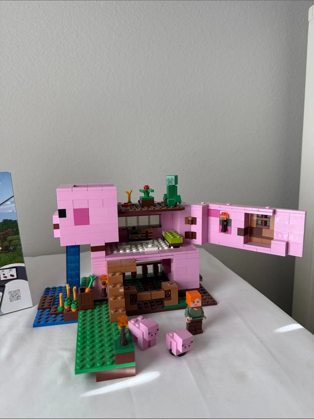 LEGO 21170 Minecraft The Pig House
